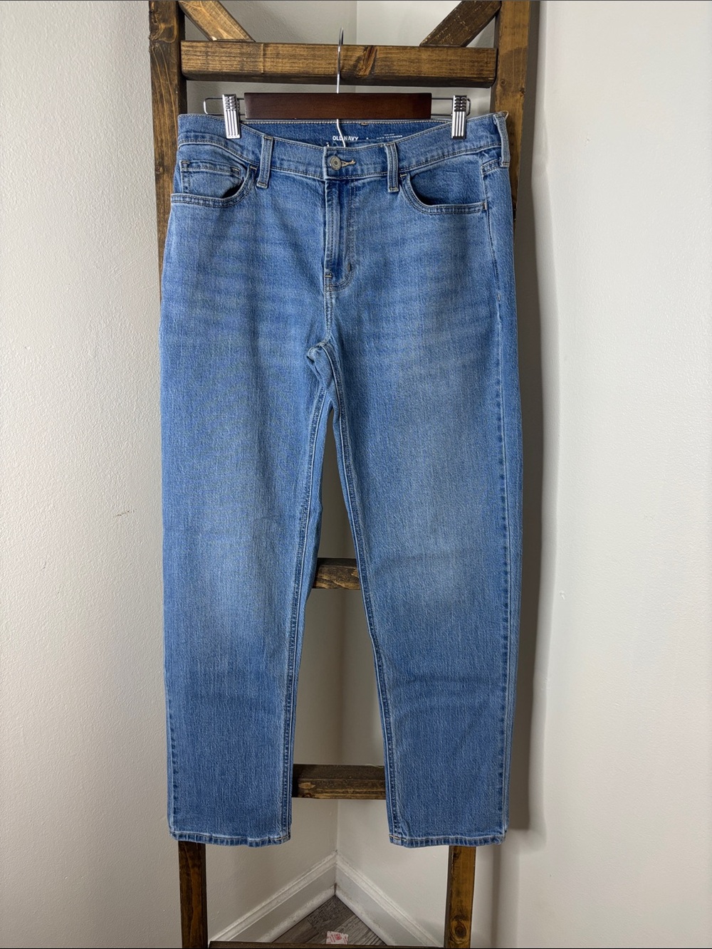 Old Navy Mid Rise Light Blue Boyfriend Jeans - Wow Boyfriend Jeans Size 8
